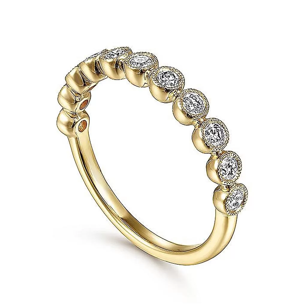 0.37ctw Round Diamond Band - Yellow Gold