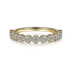 0.37ctw Round Diamond Band - Yellow Gold