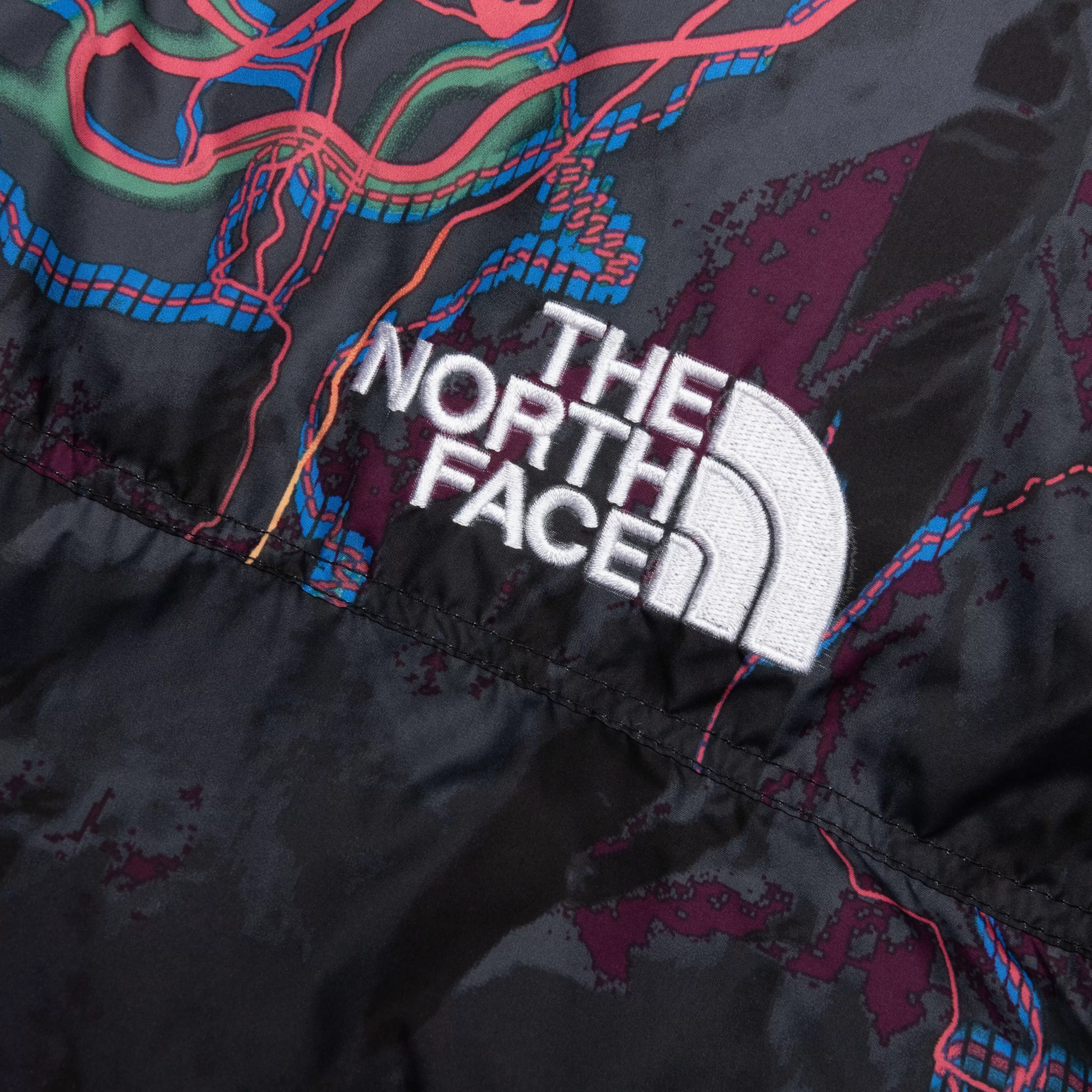 1996 Retro Nuptse Jacket - TNF Black Trail Glow Print