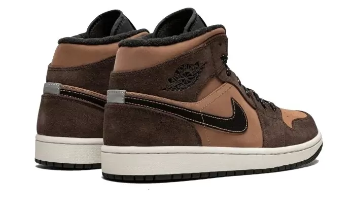 Air Jordan 1 Mid Earthy Brown