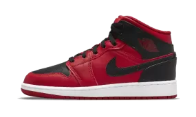 Air Jordan 1 Mid Reverse Bred