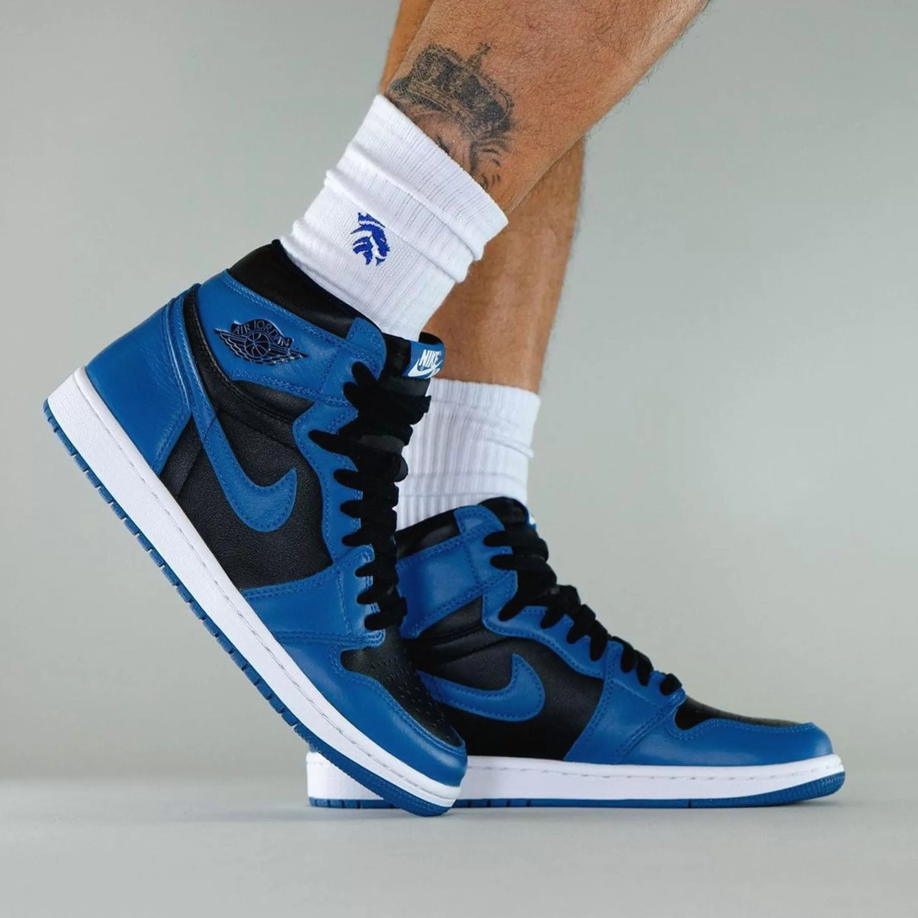 Air Jordan 1 Retro High OG "Dark Marina Blue"