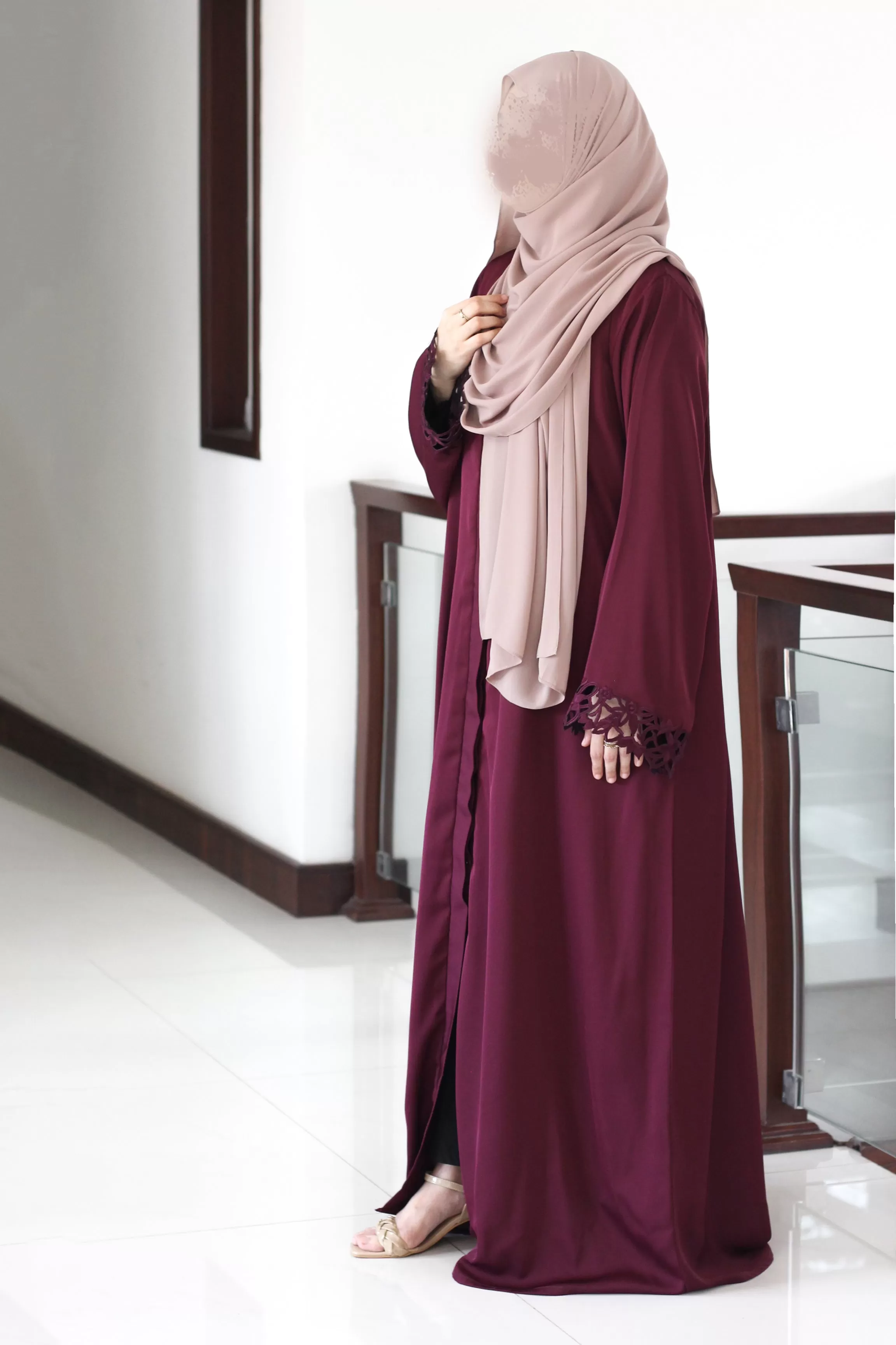 Anaya Abaya