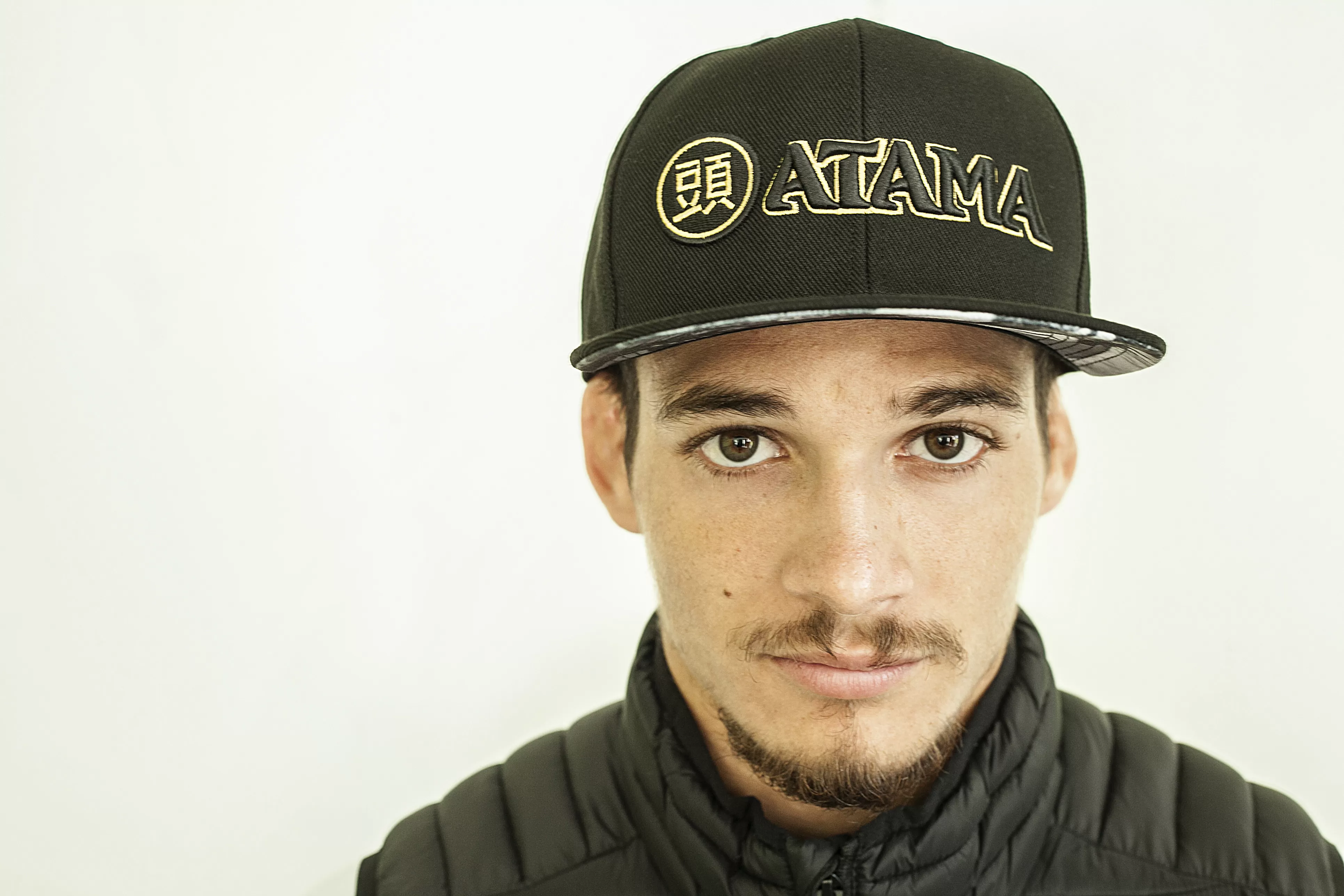 BLACK ATAMA SNAPBACK HAT