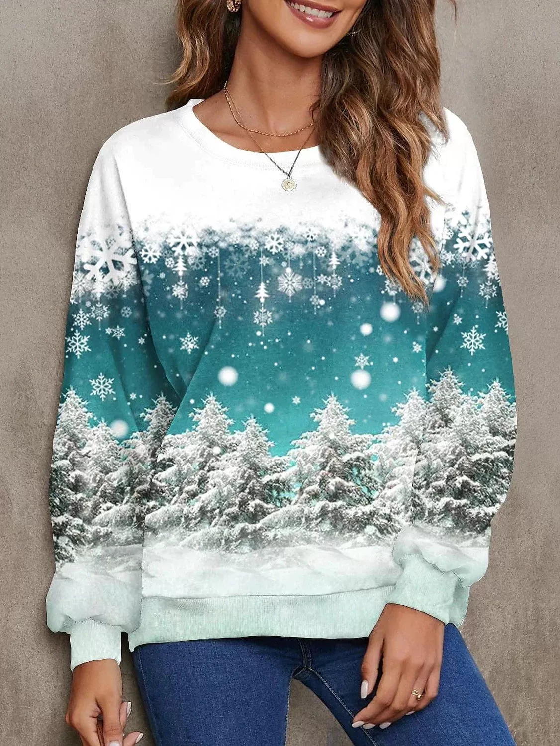 Cozy Christmas Graphic Streetwear Women's Sweatshirt