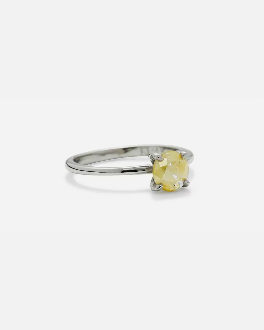 Lara / Fancy Yellow Diamond Ring