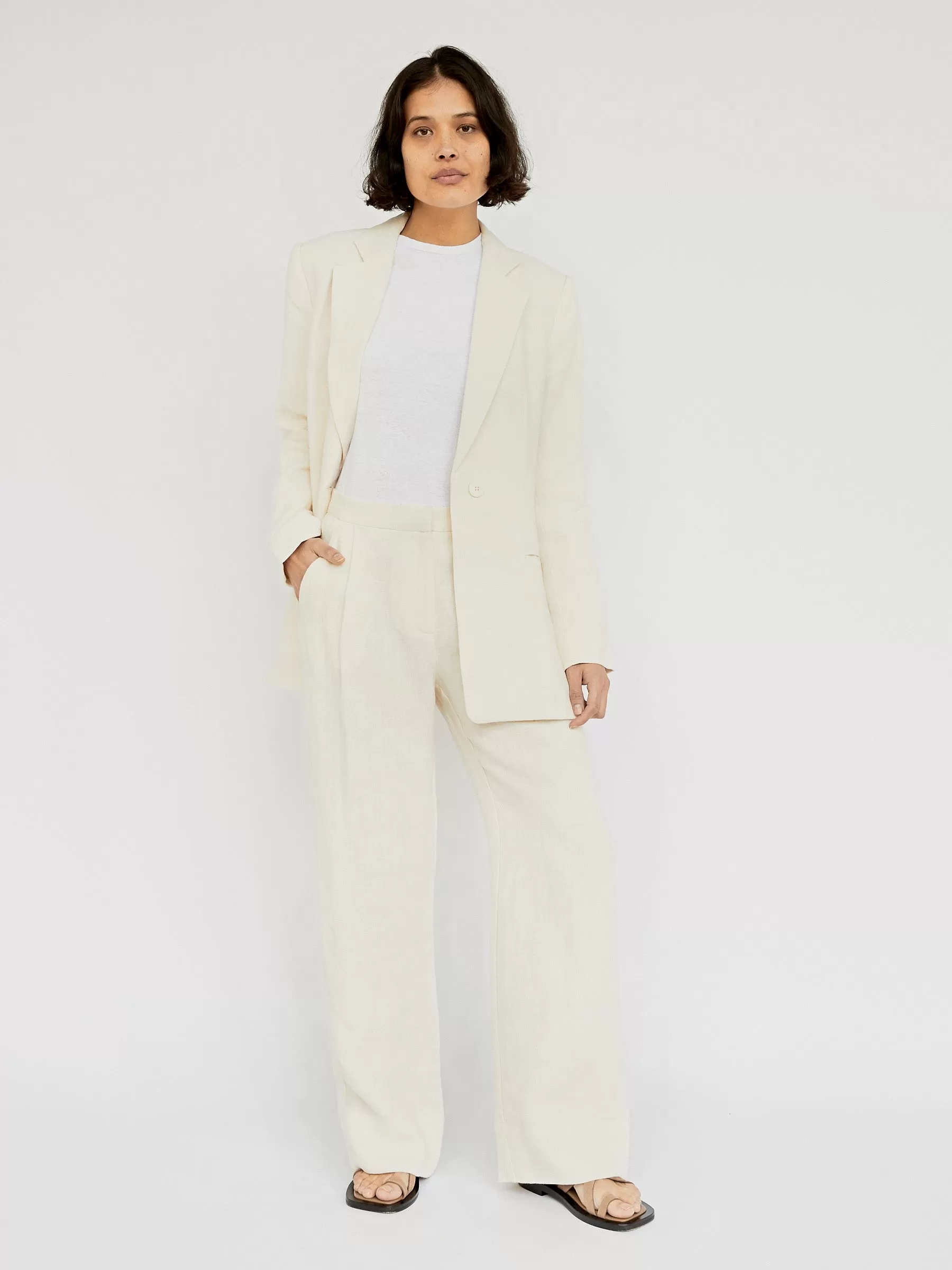 Linen Pleated Detail Trousers