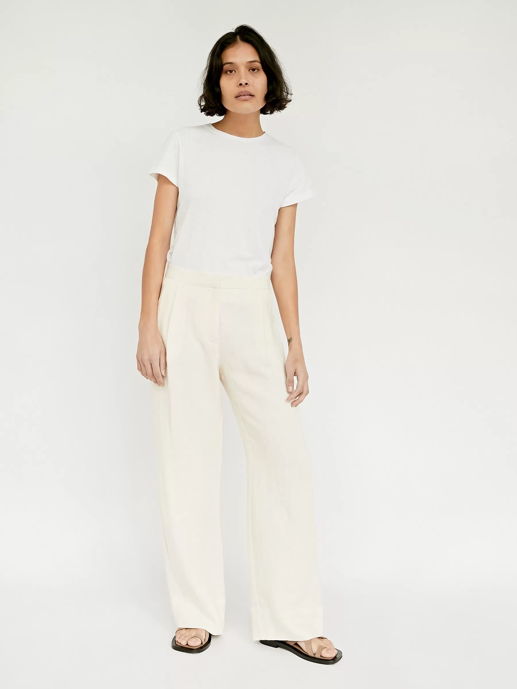 Linen Pleated Detail Trousers