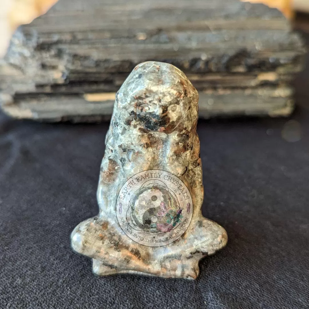 Mother To Be Carving ~ Pregnancy and Fertility Goddess ~ Divine Feminine Crystal Carving