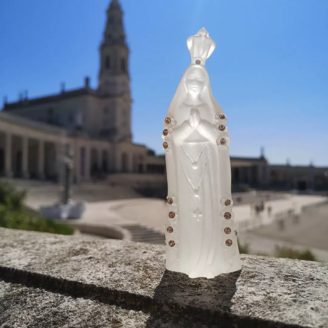 Our Lady of Fatima with Crystal Stones [ 3.94'' | 10cm]