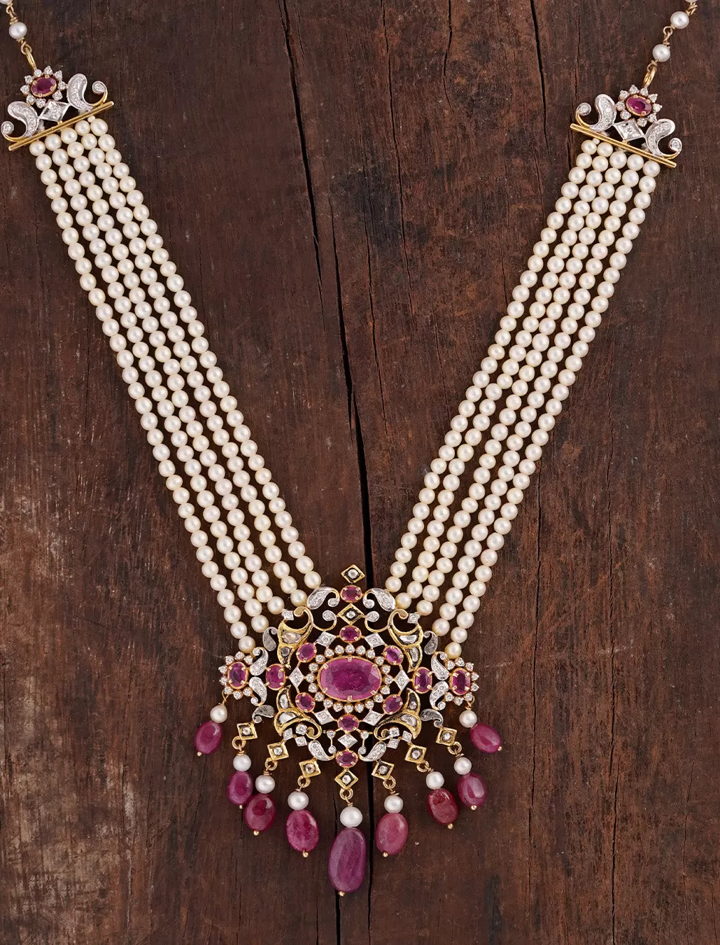 Samyukta Necklace